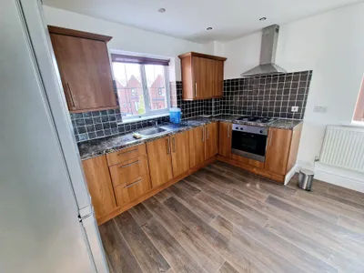 3 Bedroom Apartment - Flat 7,  Bawas place  - Alfreton Road - Thumbnail 15